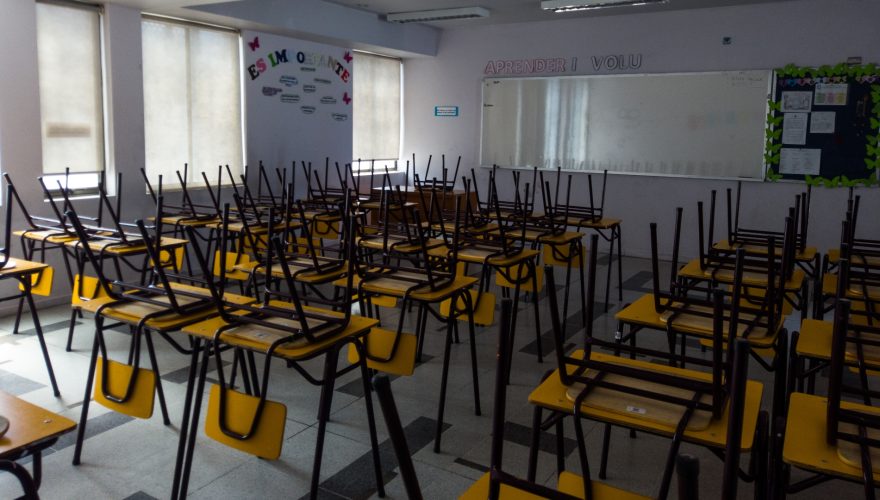 Todo lo que se sabe del paro de profesores en Santiago y los colegios que se adhirieron