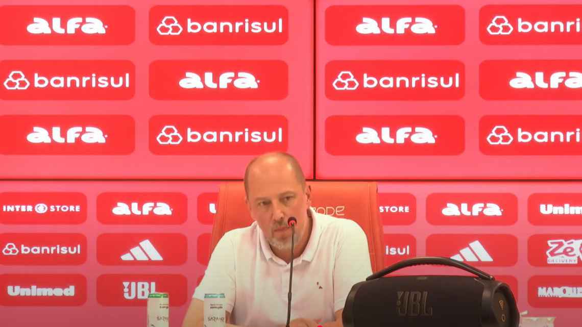 Presidente do Internacional faz forte desabafo sobre Gauchão e diz que VAR ‘colocou’ Grêmio na final: ‘Isso está no limite’