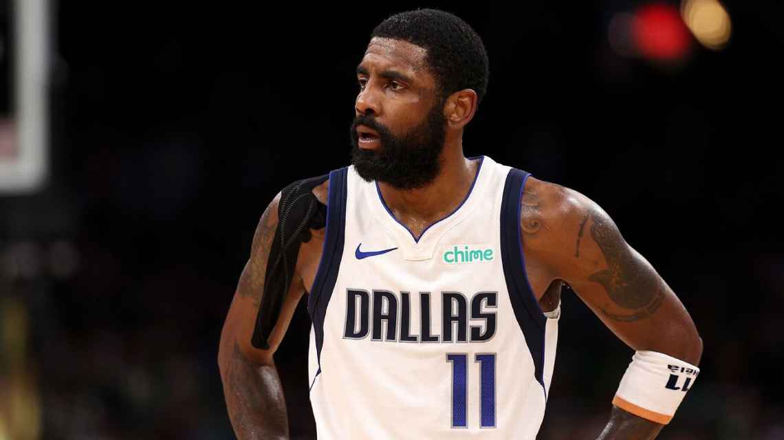 Kyrie Irving sofre ruptura no ligamento e desfalca os Mavericks pelo restante da temporada da NBA