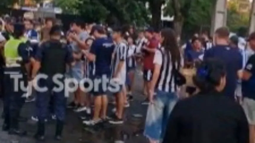 Problemas antes de la Supercopa Internacional: hinchas de Talleres fueron detenidos por dar positivos en test de alcoholemia