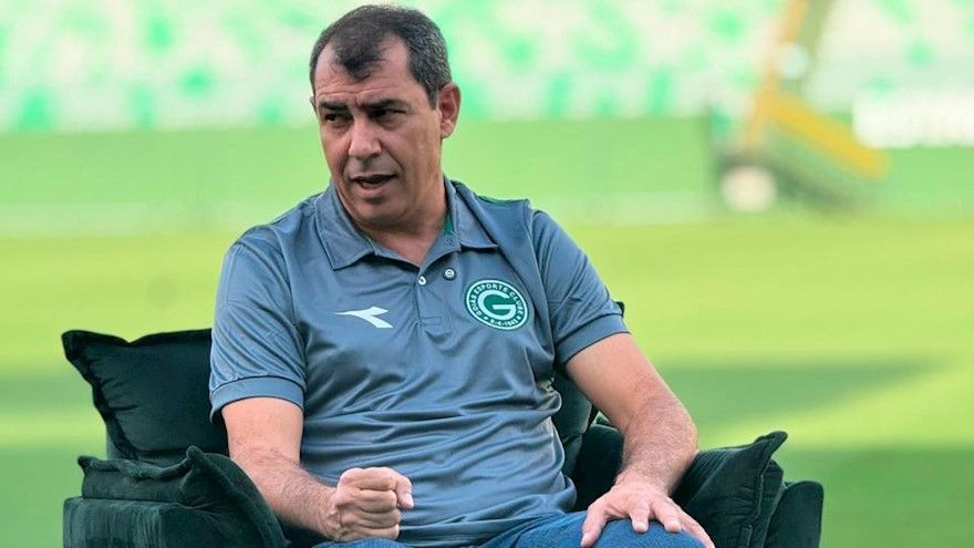 Goiás confirma demissão de Fábio Carille após não subir na Série B do Brasileirão