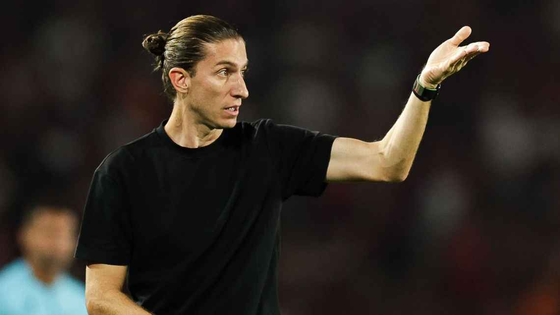 Boto diz quais posições Flamengo deve reforçar em 2026 e é direto sobre renovação com Filipe Luís: ‘Pode sair a qualquer momento’