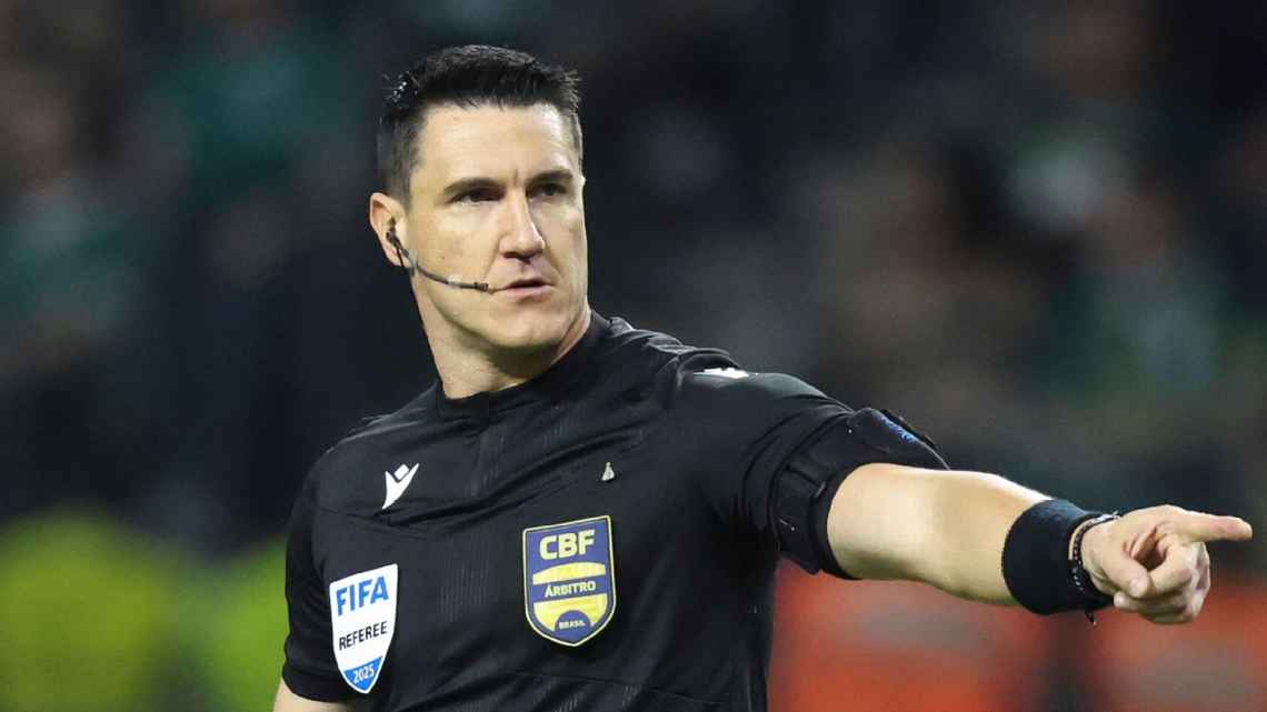 CBF define arbitragem do jogo de ida da final da Copa do Brasil entre Corinthians e Vasco