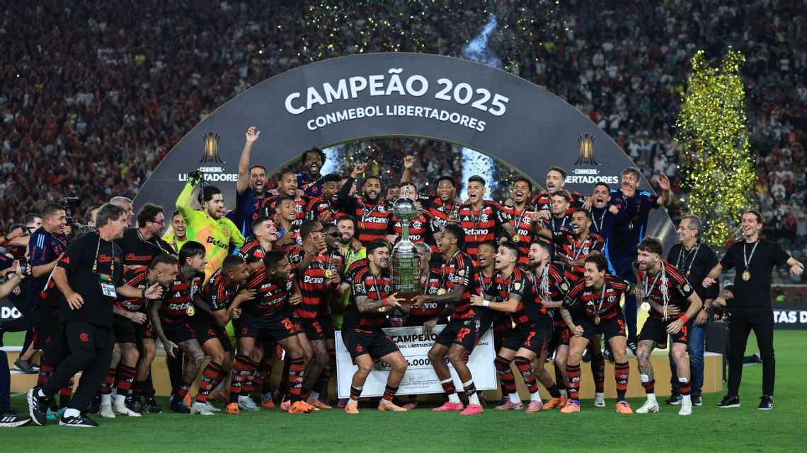 Seleção da Libertadores tem 7 do Flamengo, dupla do Palmeiras e só dois de fora do Brasil; veja time