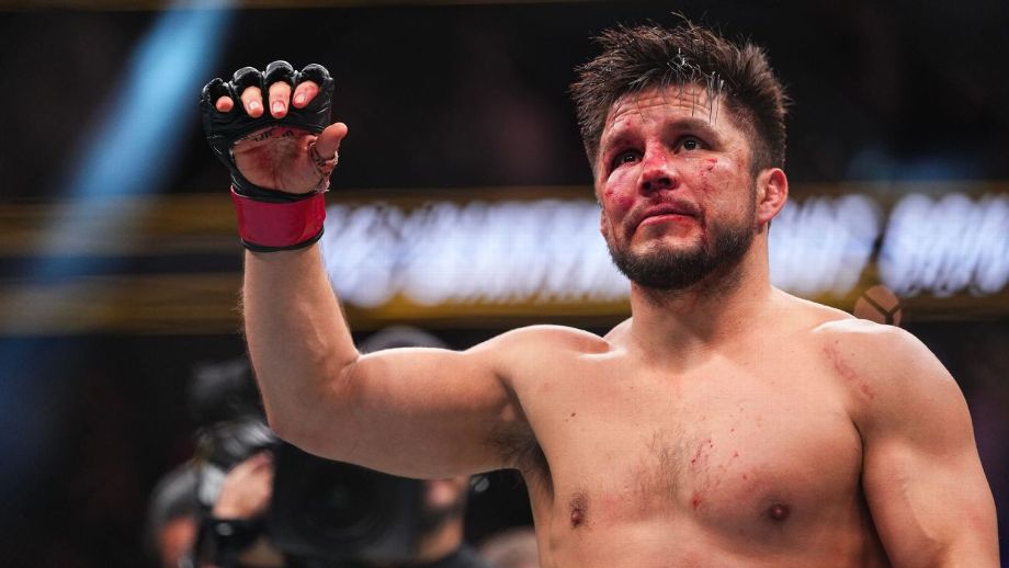 Henry Cejudo é superado por sensação do UFC, se aposenta após ‘era’ no MMA e ganha elogio de Dana White: ‘Lutou com coração’