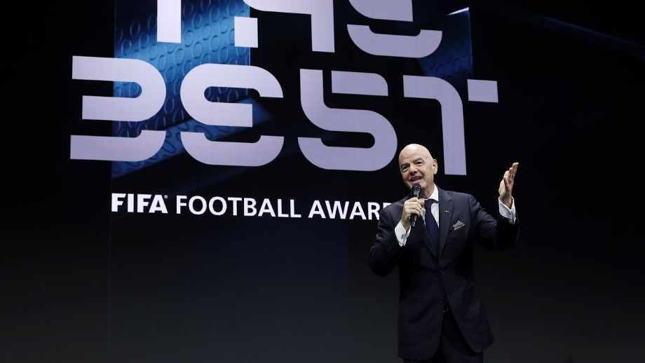 PSG domina seleção masculina do Fifa The Best, e Barcelona comanda melhor time feminino de 2025