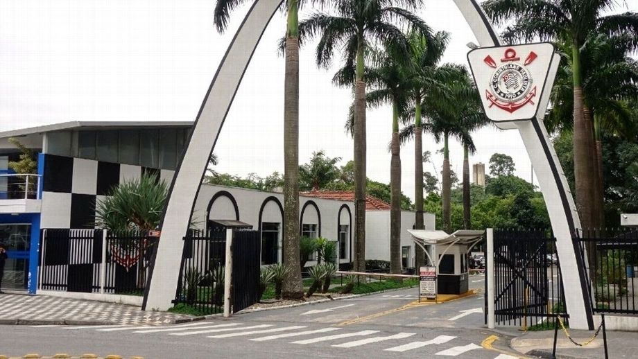 Um ralo de dinheiro perdido: entenda por que o Parque São Jorge faz mal ao Corinthians