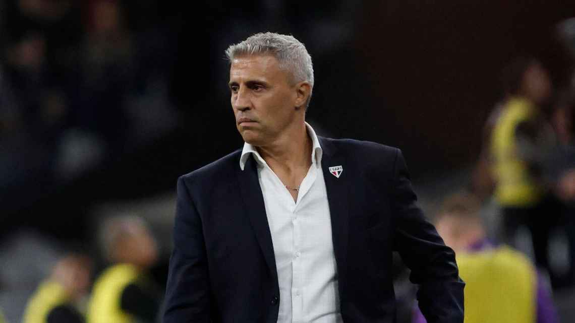 Crespo responde se fica em 2026, diz que São Paulo ‘cumpriu meta’ no Brasileirão e pede grandes mudanças