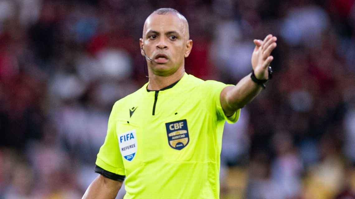 CBF define arbitragem de Vasco x Corinthians pela final da Copa do Brasil