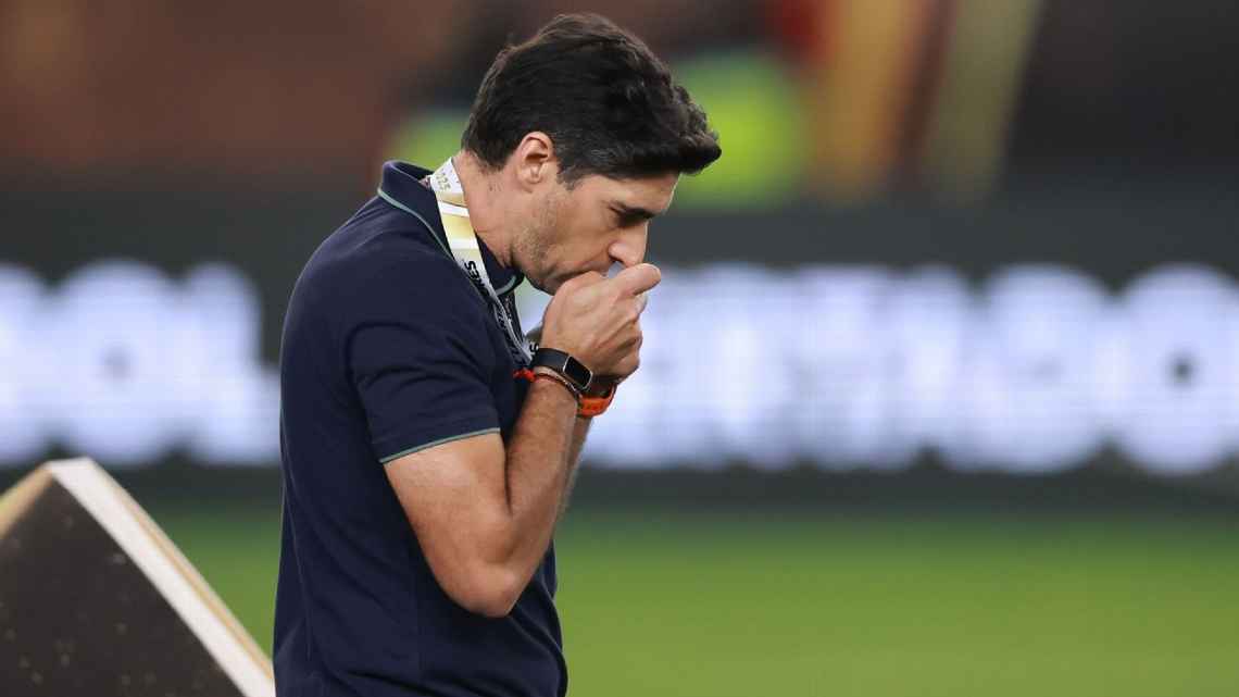 ‘Estava estranho’ e ‘Abel aprendeu alguma coisa’: Resenha da Rodada debate sobre postura do Palmeiras na final da Libertadores