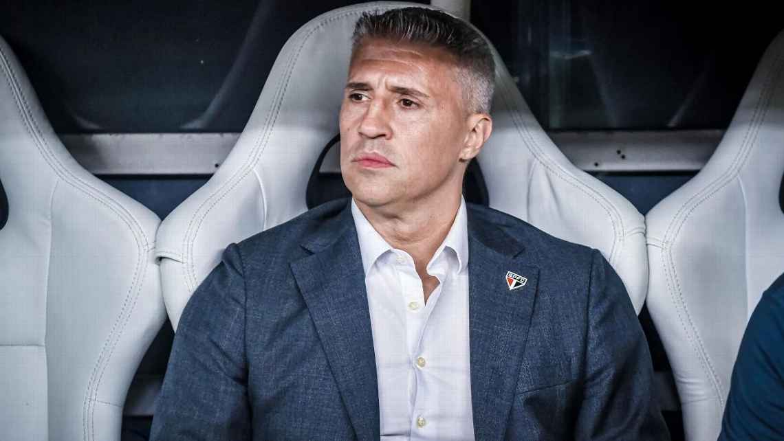 Em busca de reforços, São Paulo faz consulta por dupla argentina para atender desejos de Crespo