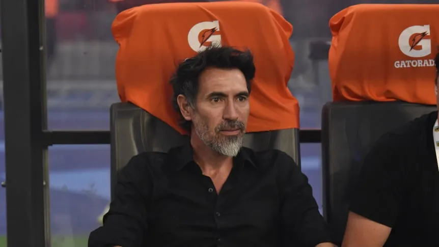 Cómo está la negociación entre Domínguez y Estudiantes para la continuidad en 2026