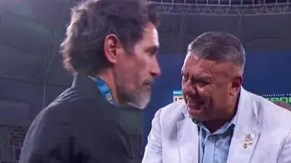 Así fue la premiación de Tapia al Estudiantes campeón del Torneo Clausura