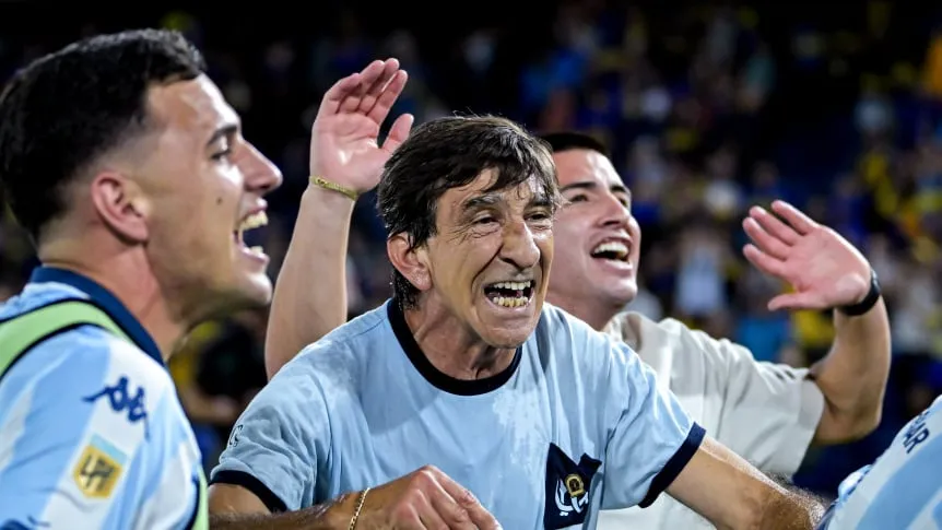 El orgullo de Costas tras la clasificación de Racing a la final: “Los jugadores tienen pertenencia”