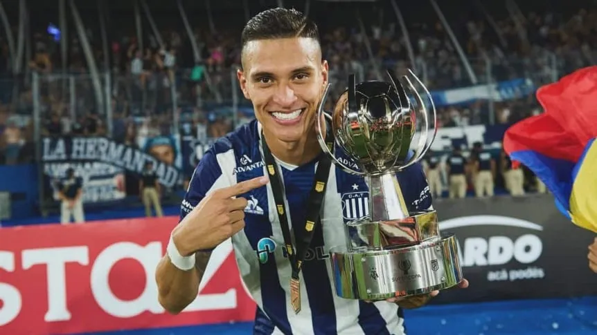 Talleres lo puso como transferible, jugaría el Mundial y lo quieren desde Brasil: el presente de Portilla